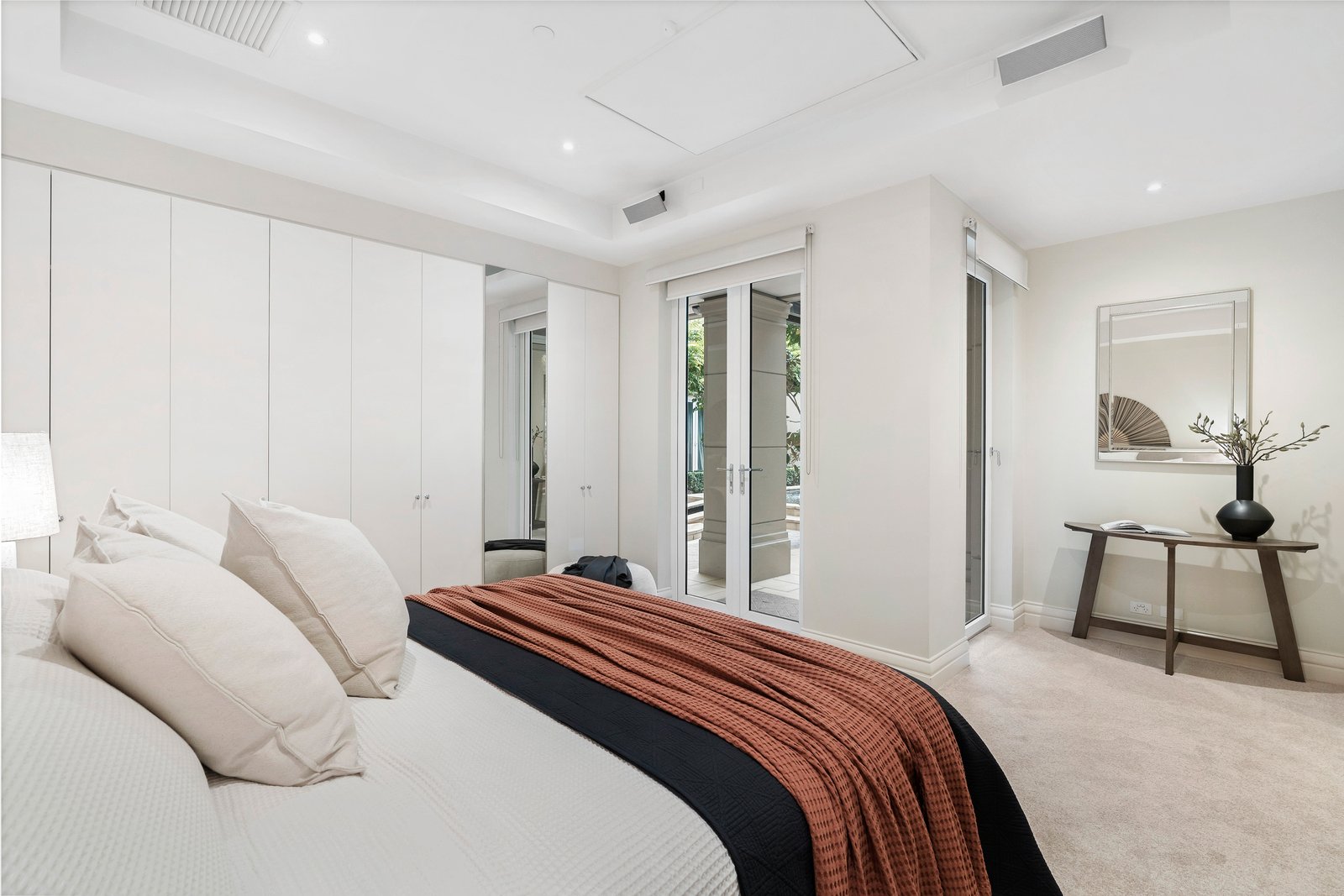 Property Gallery Thumbnail 6