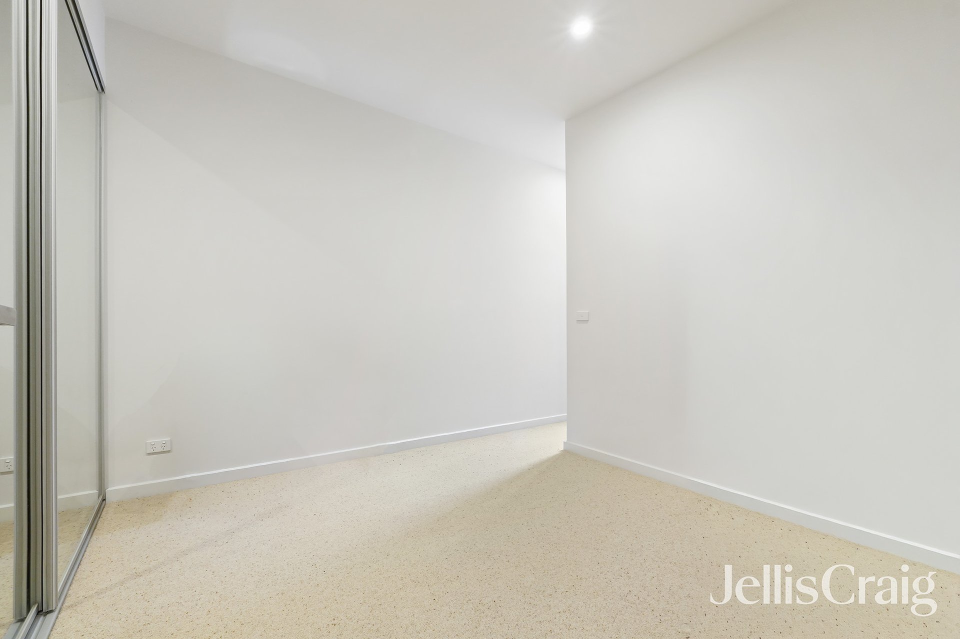 G05/252 Bay Road, Sandringham image 4