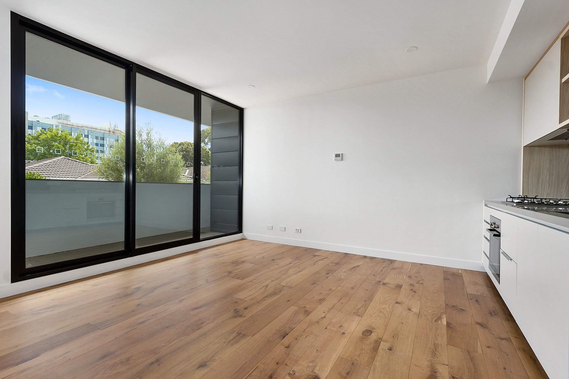 Property Gallery Thumbnail 2
