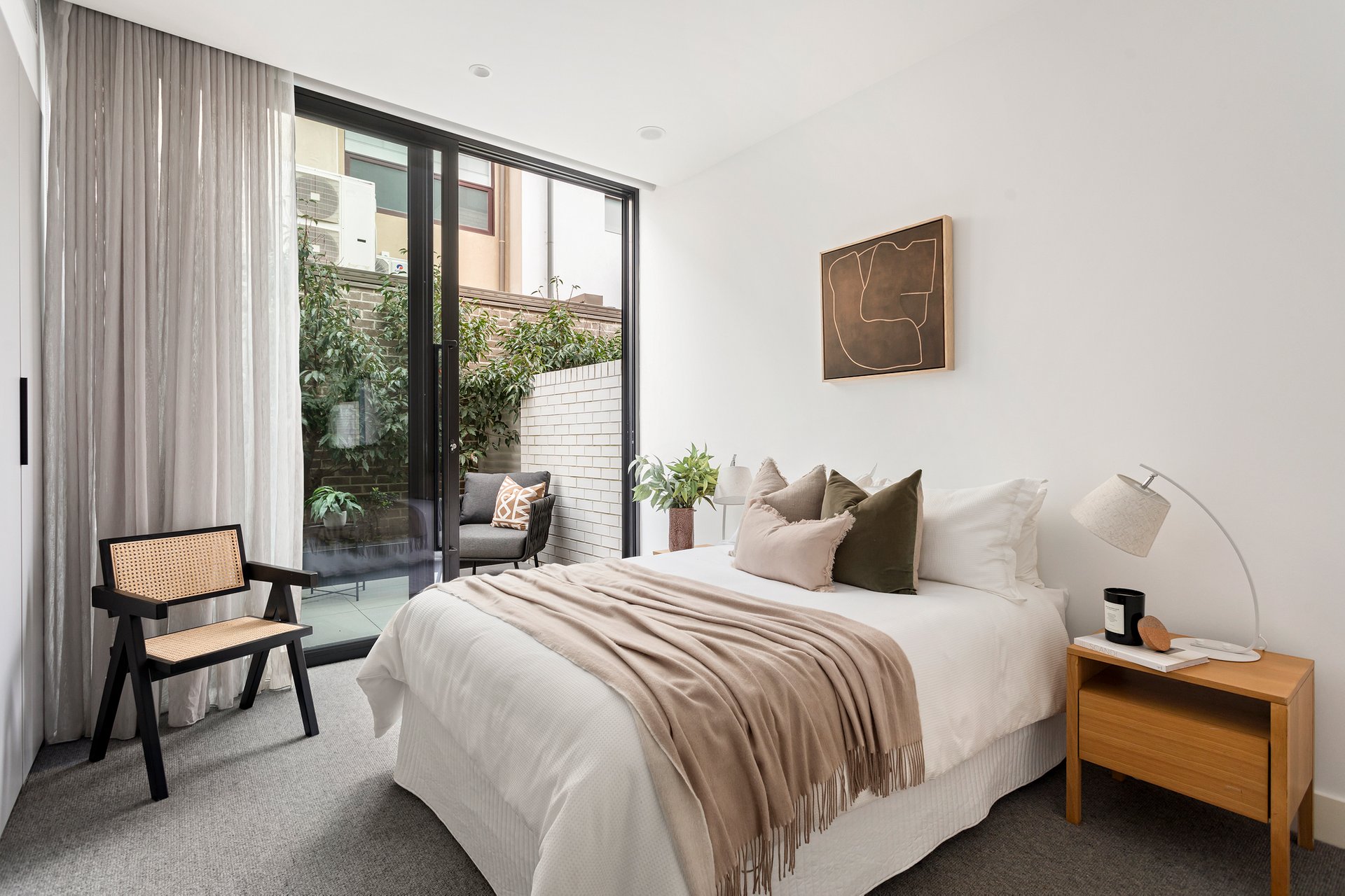 Property Gallery Thumbnail 8
