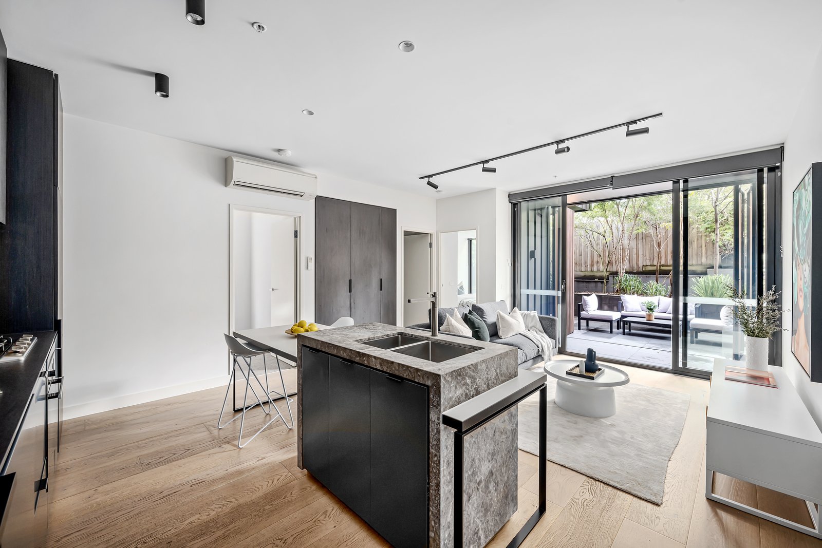 Property Gallery Thumbnail 2