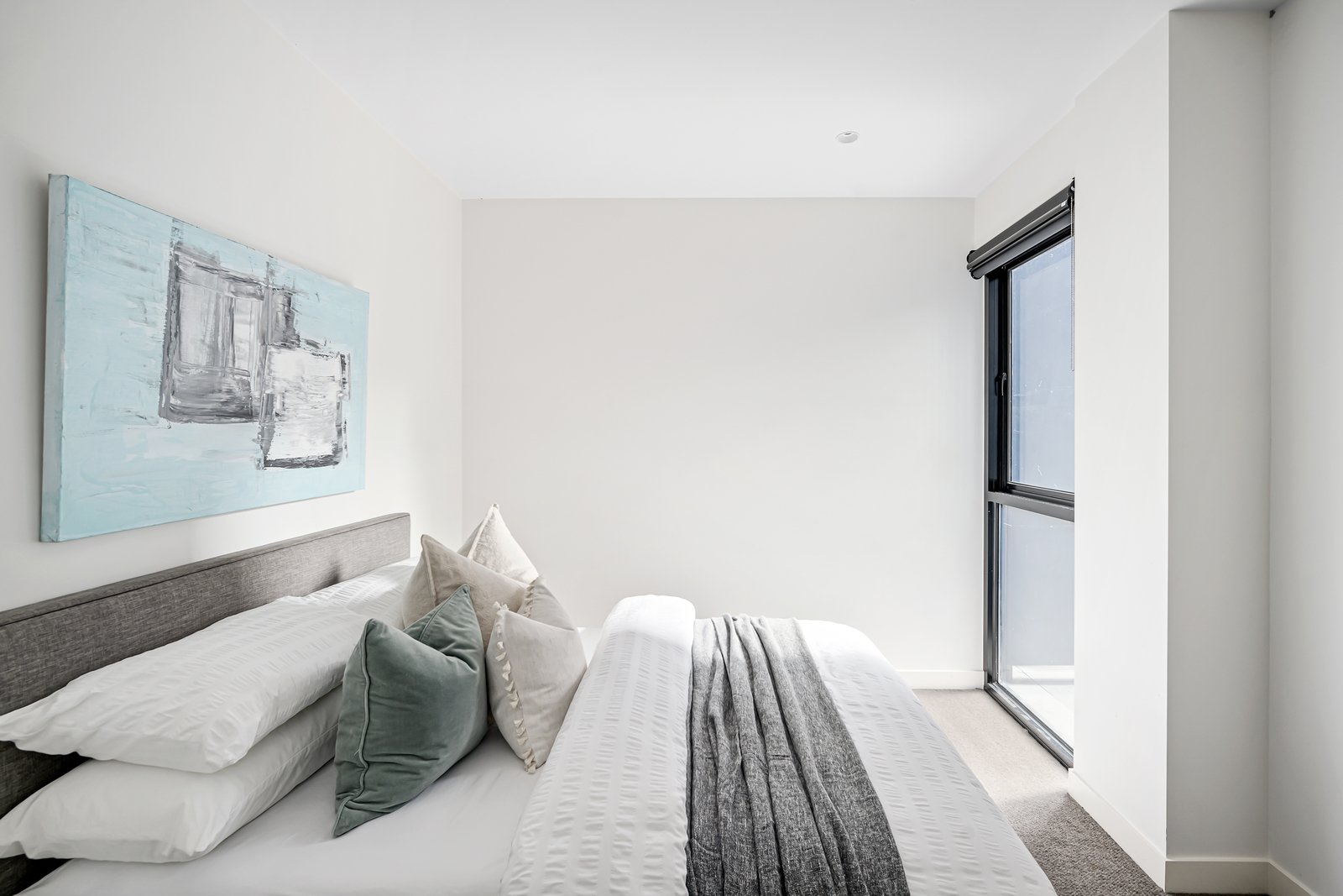 Property Gallery Thumbnail 6