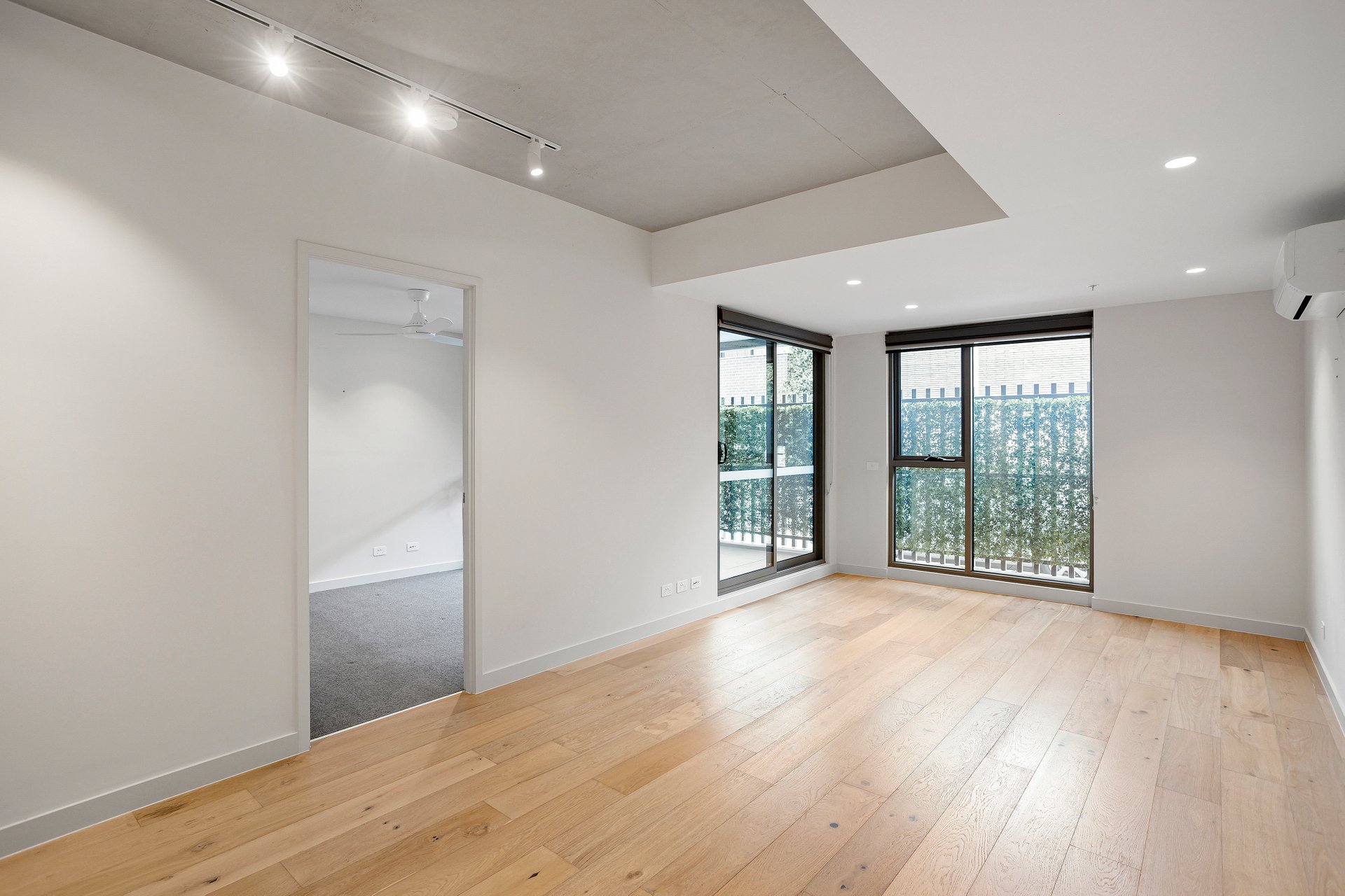 Property Gallery Thumbnail 5