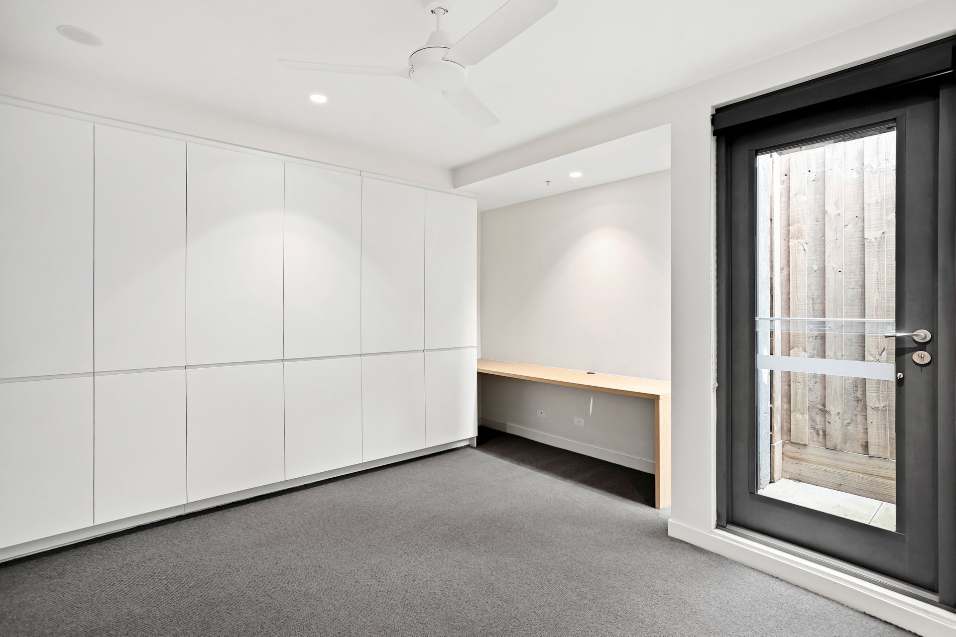 Property Gallery Thumbnail 12