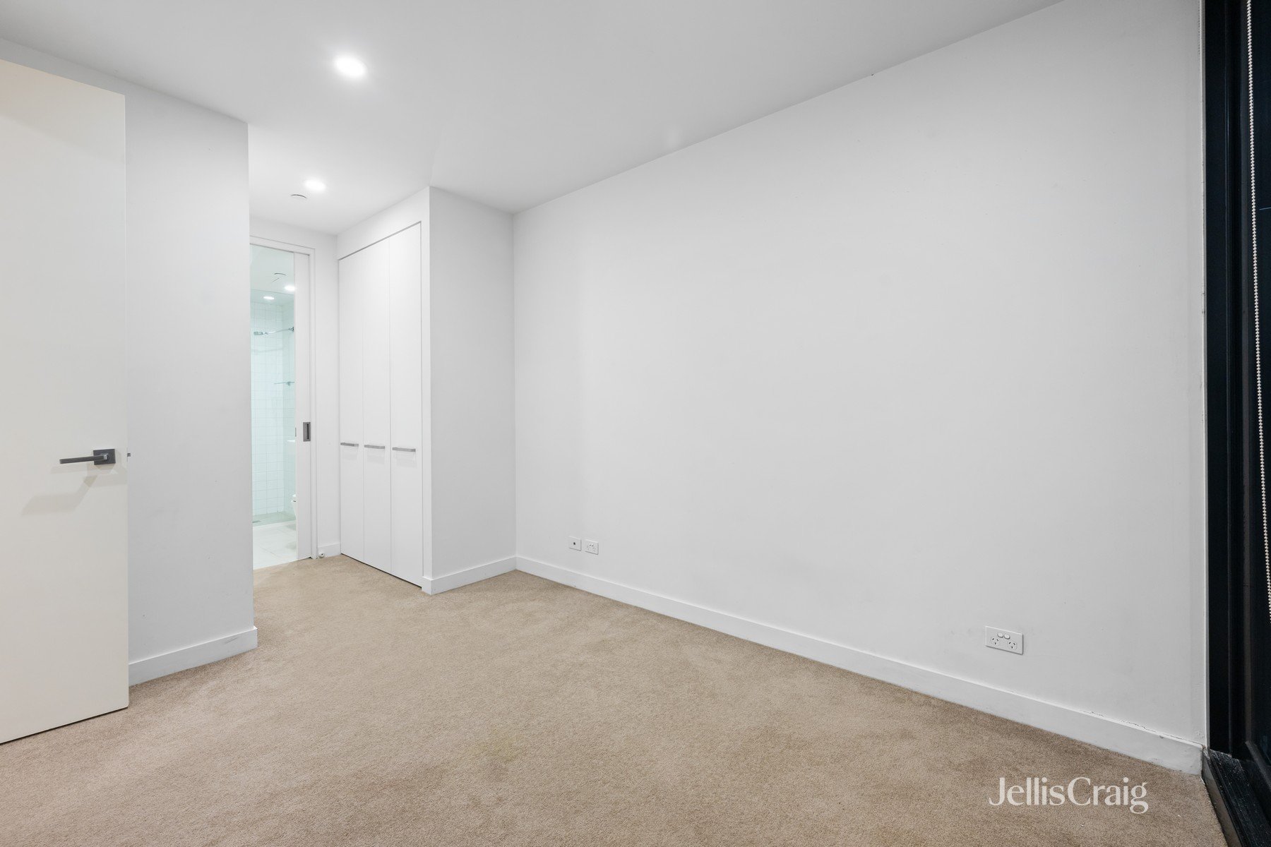 G08/97 Flemington Road, North&nbsp;Melbourne image 3