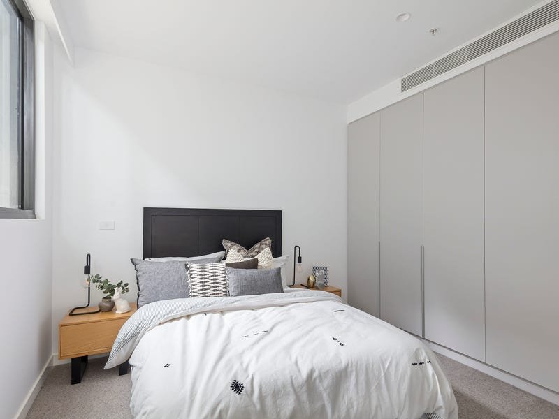 Property Gallery Thumbnail 8