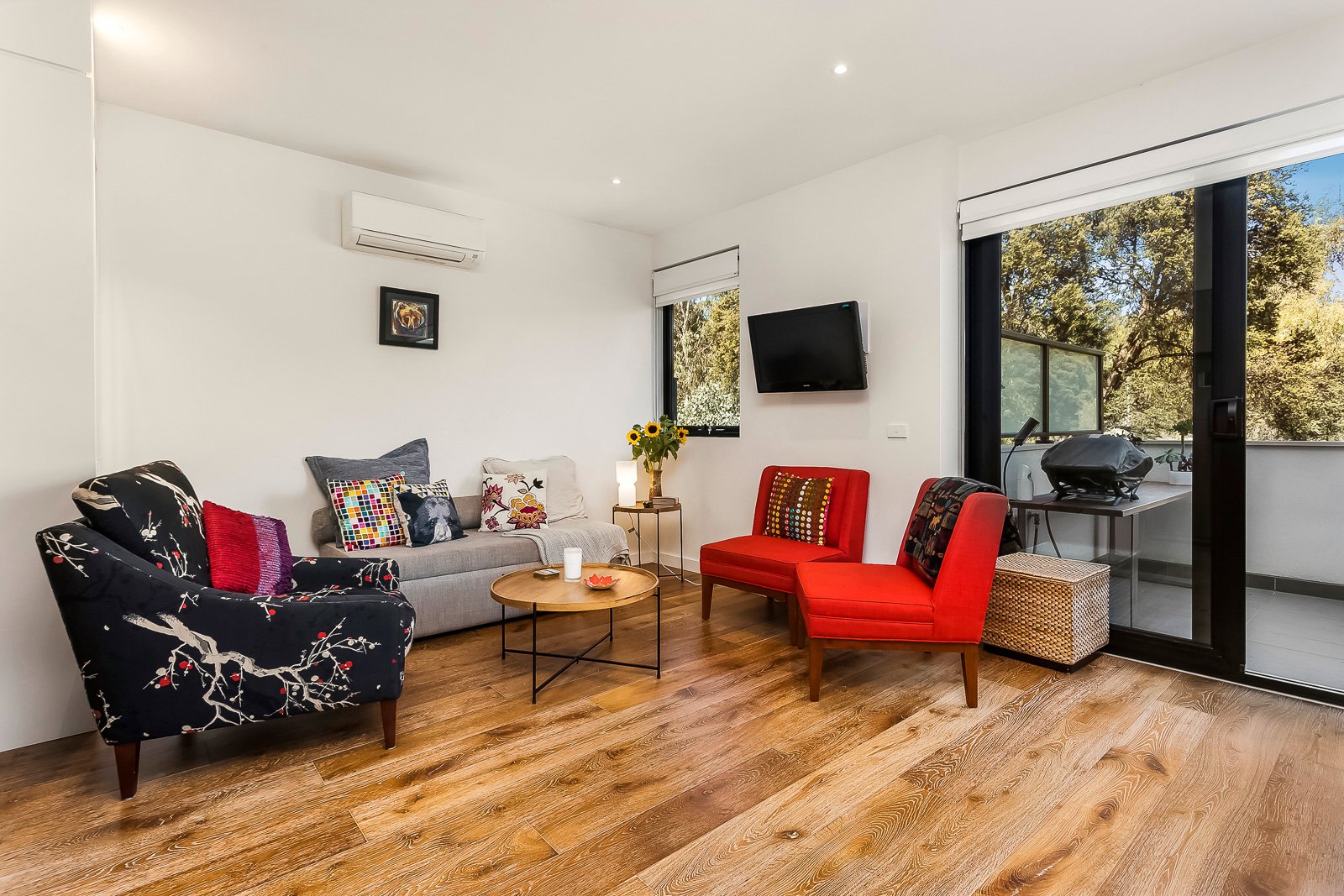 Property Gallery Thumbnail 3