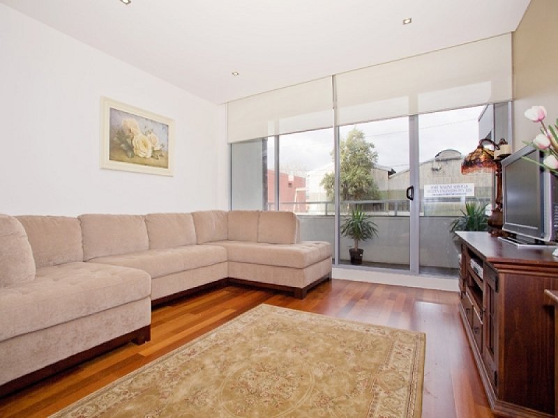 G102/93 Dow Street, Port Melbourne image 2