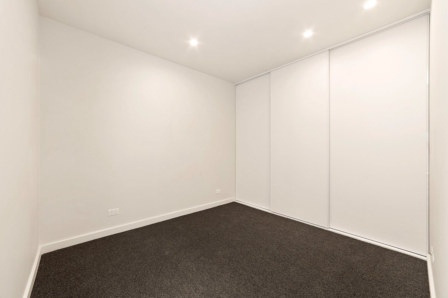 Property Gallery Thumbnail 5