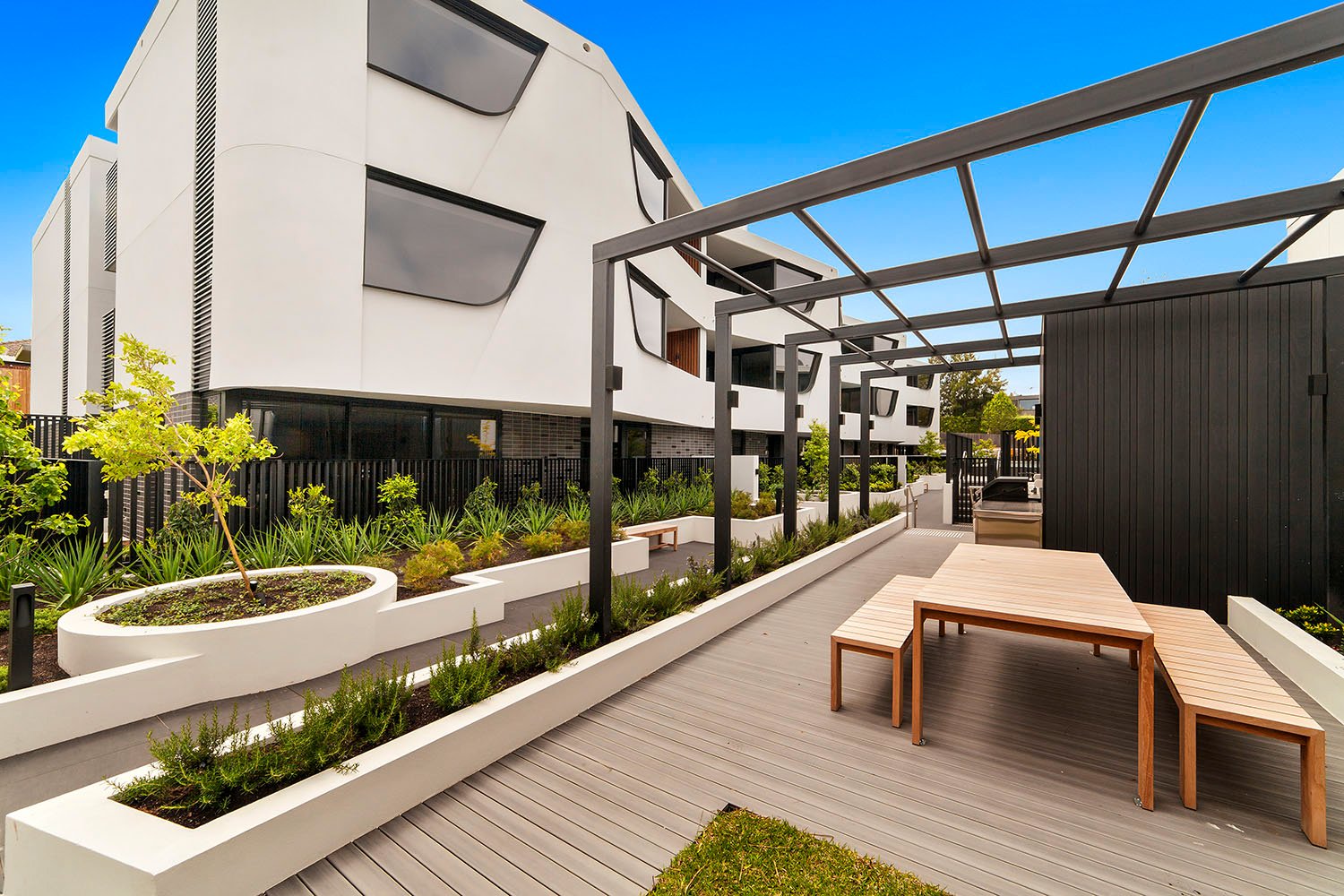 Property Gallery Thumbnail 8
