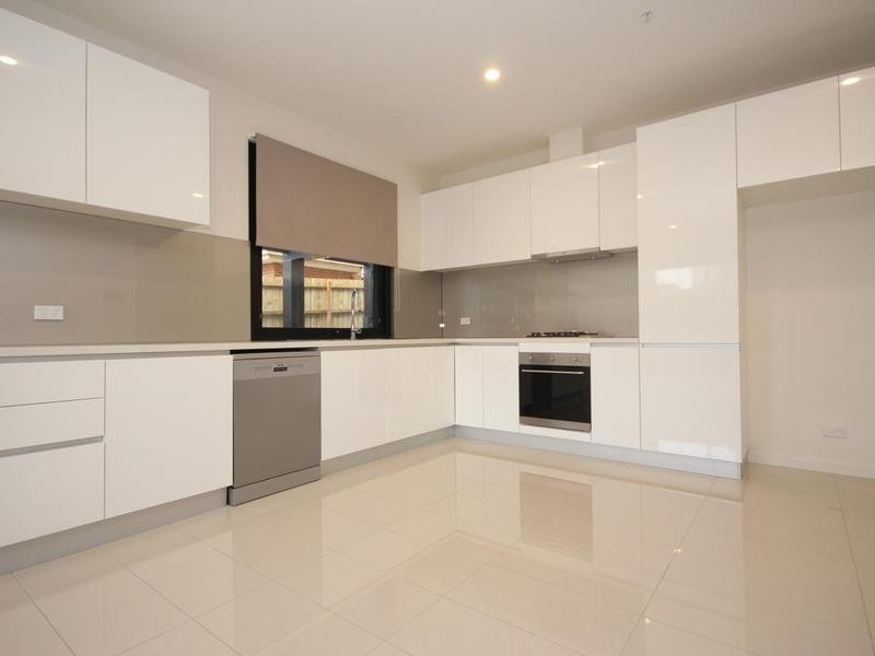 G11/11-13 Bourke Street, Ringwood image 2