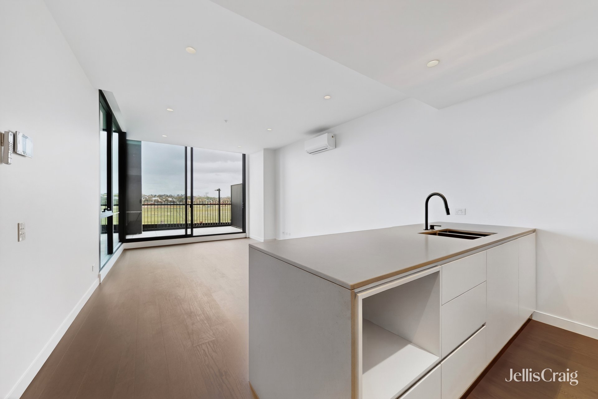 G12/15 Stonepine Drive, Moonee Ponds image 1