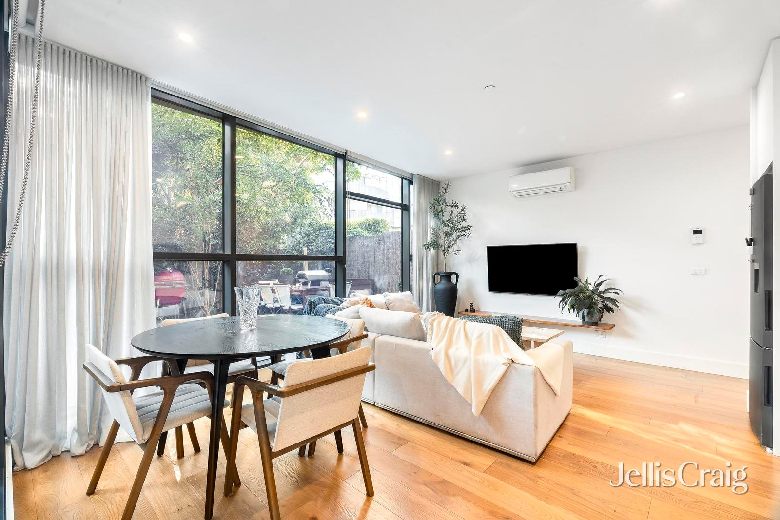 G12/2 Kingsley Street, Elwood image 5