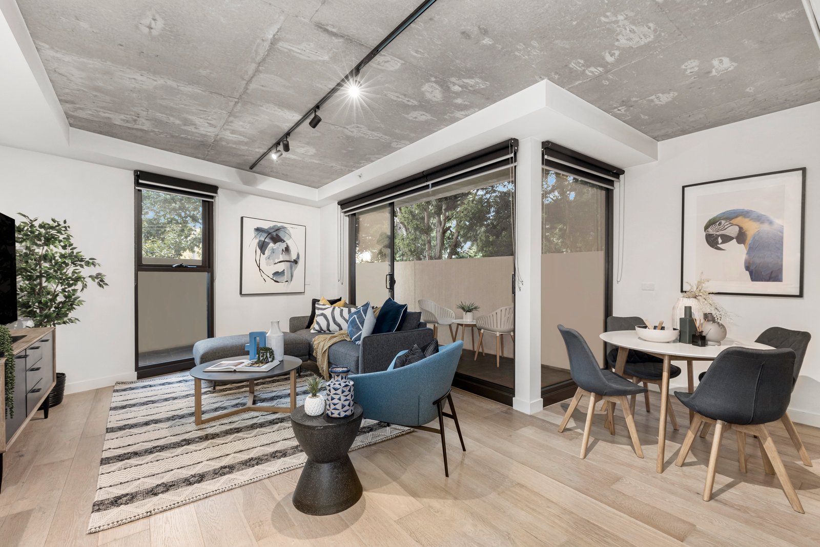 Property Gallery Thumbnail 2