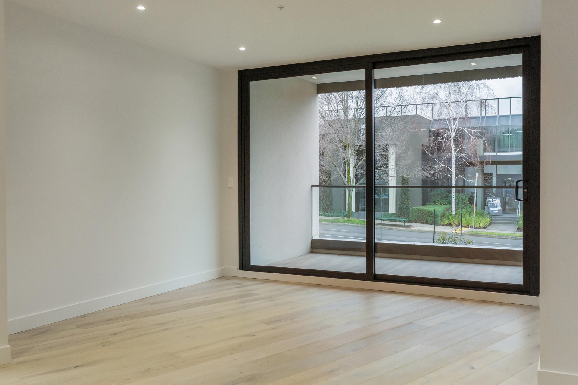 G13/692 Whitehorse Road, Mont&nbsp;Albert image 3