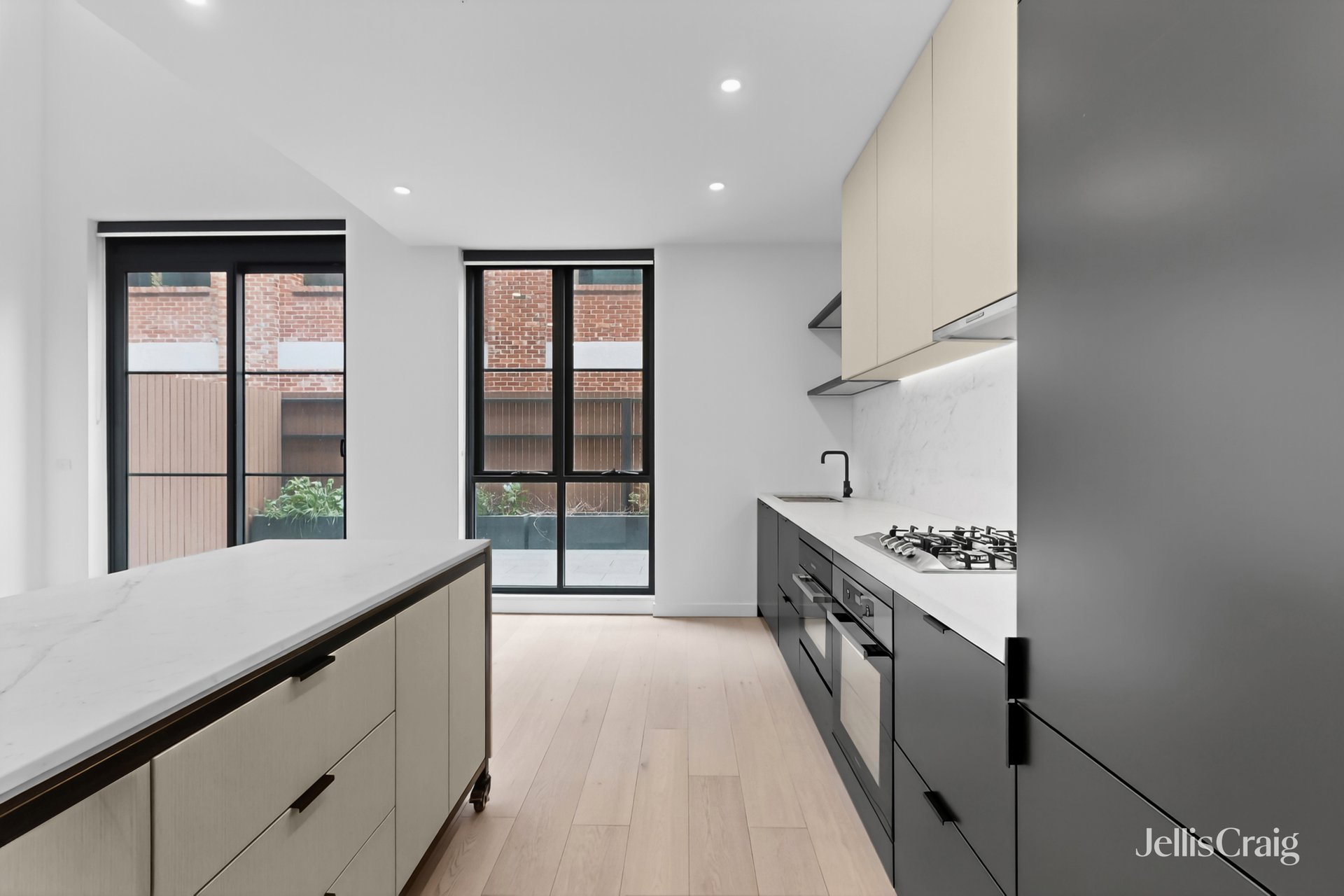 G17/363 Macaulay Road, Kensington image 3