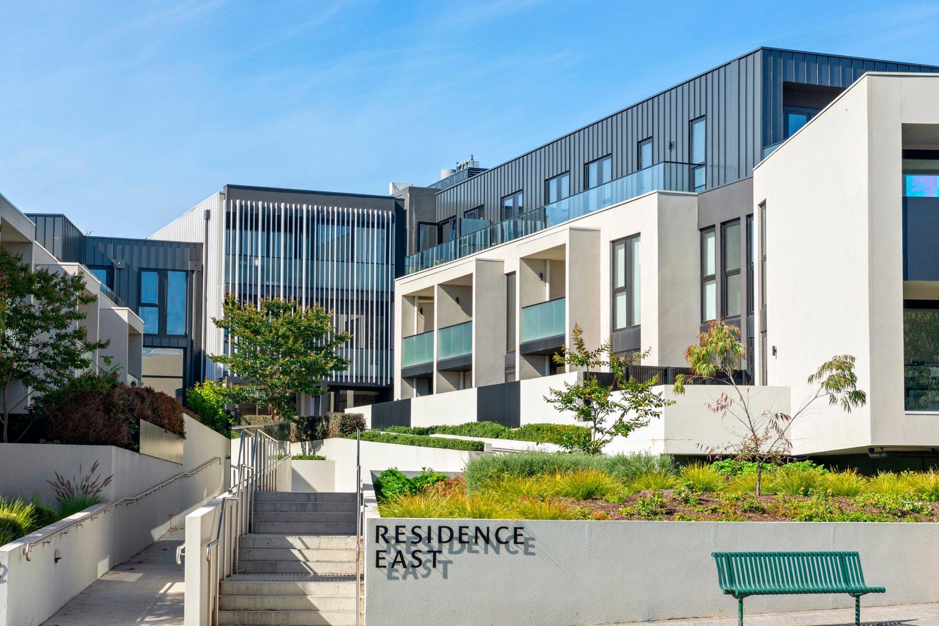 G19/692 Whitehorse Road, Mont&nbsp;Albert image 1