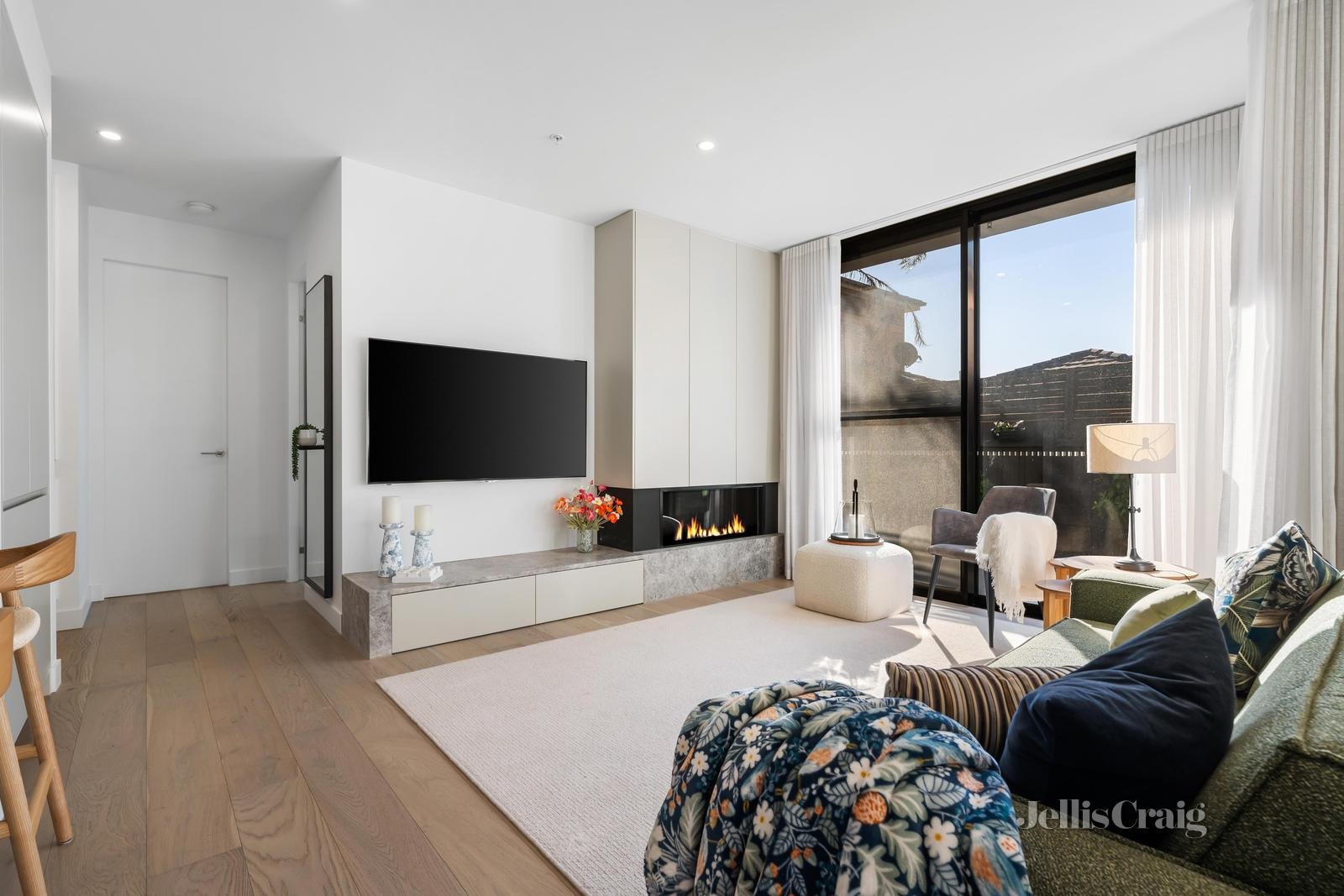 G2/122 Rochester Road, Balwyn image 2