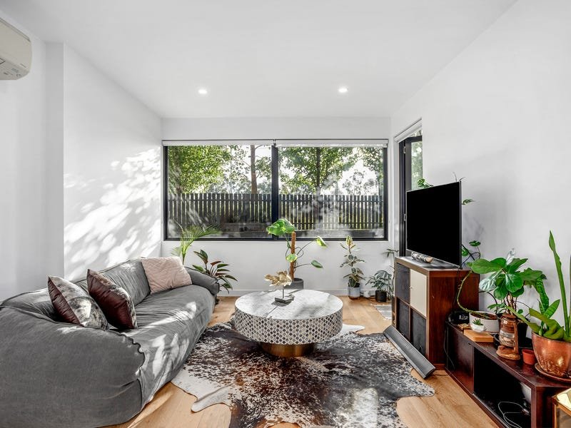 Property Gallery Thumbnail 2