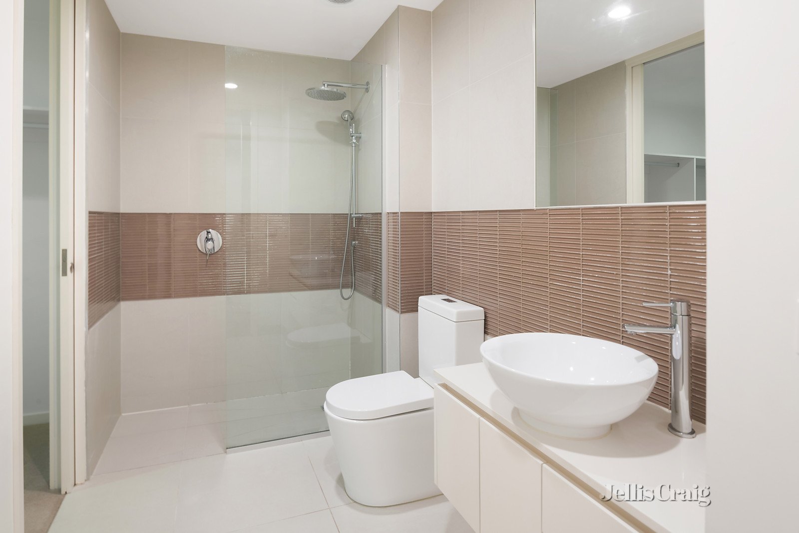 G2/18 Berkeley Street, Doncaster image 6