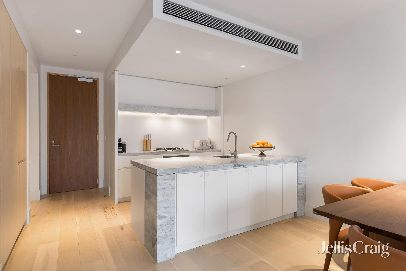 G2/487 Whitehorse Road, Balwyn image 2
