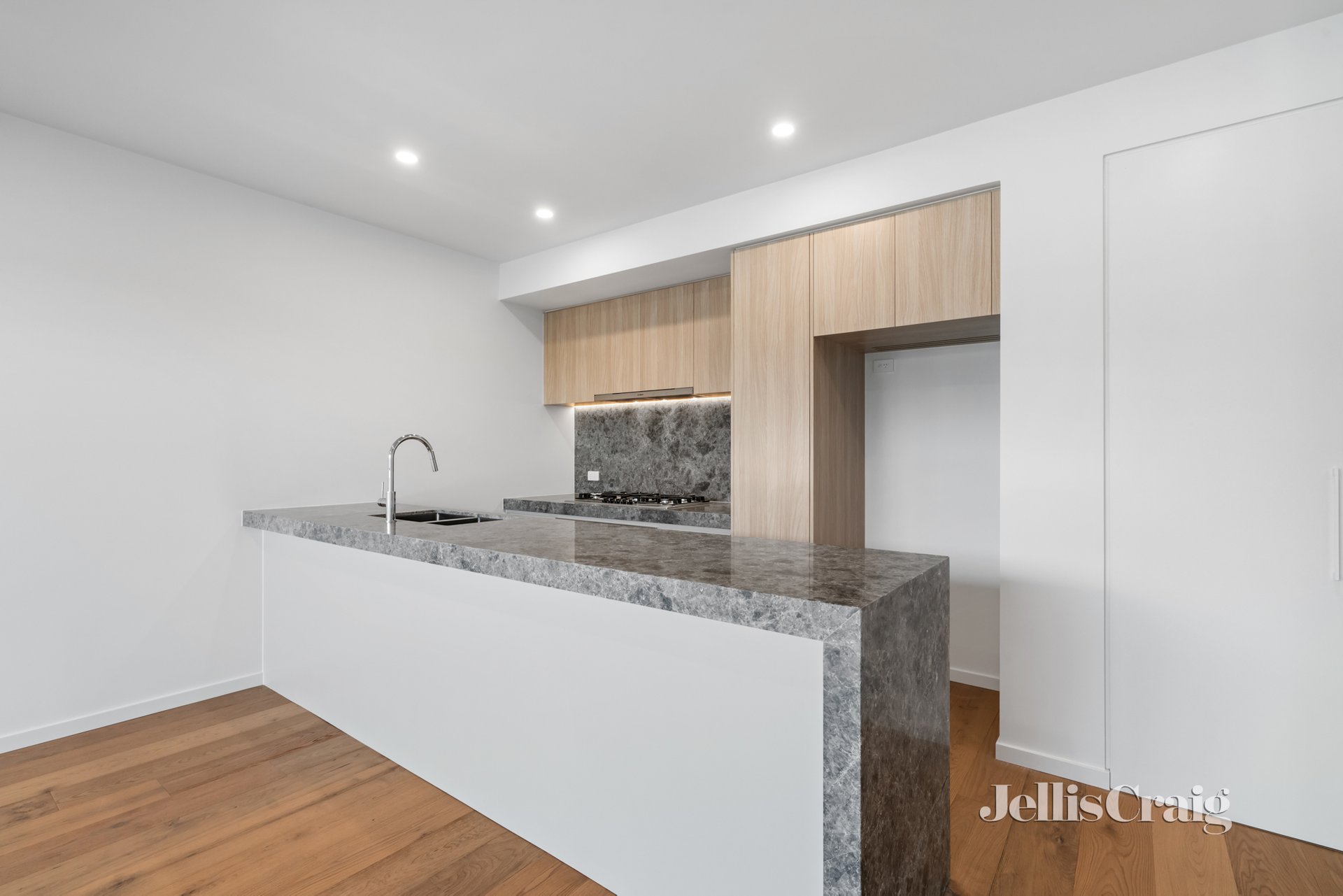 g6/1631 Malvern Rd, Glen&nbsp;Iris image 3