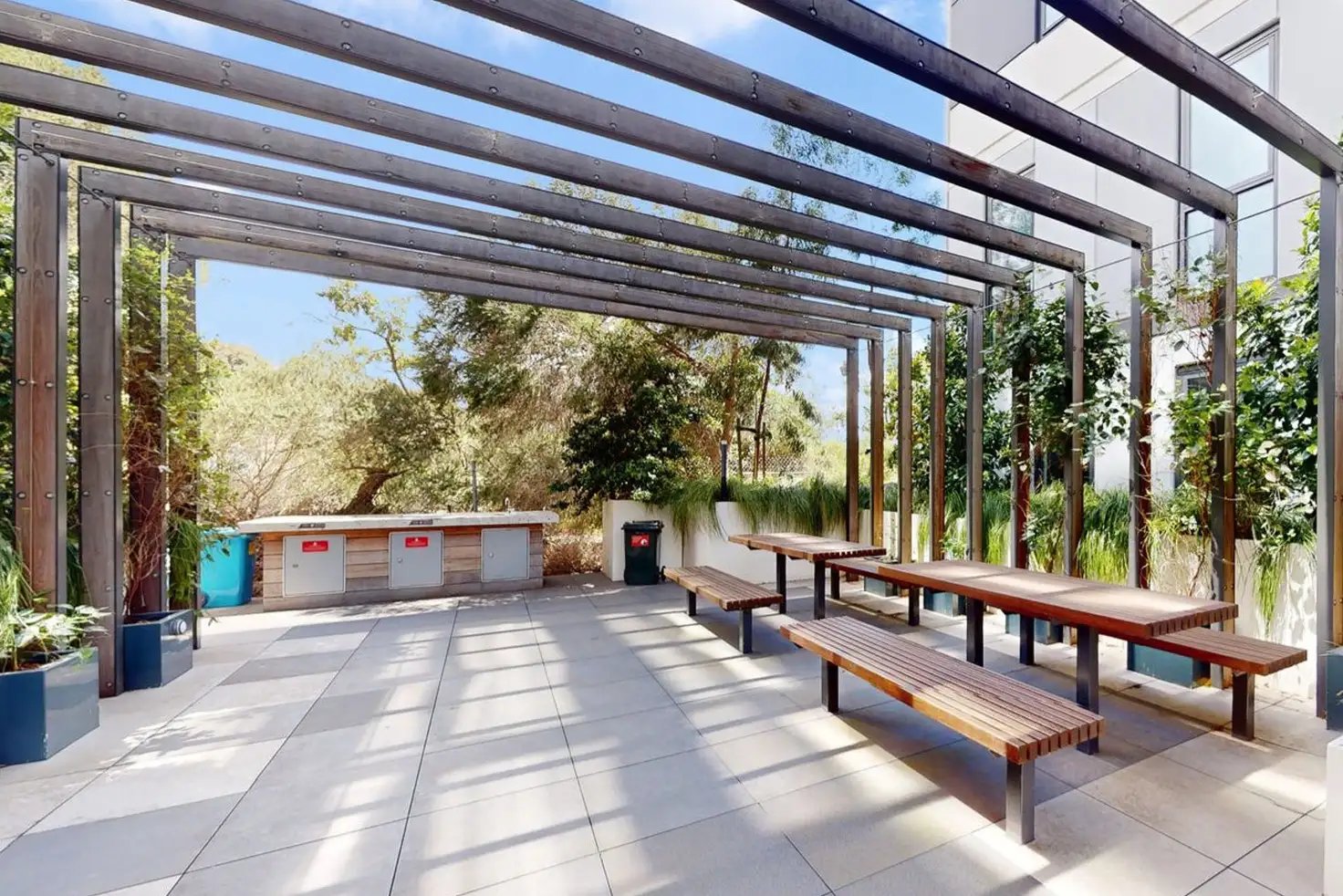 Property Gallery Thumbnail 13