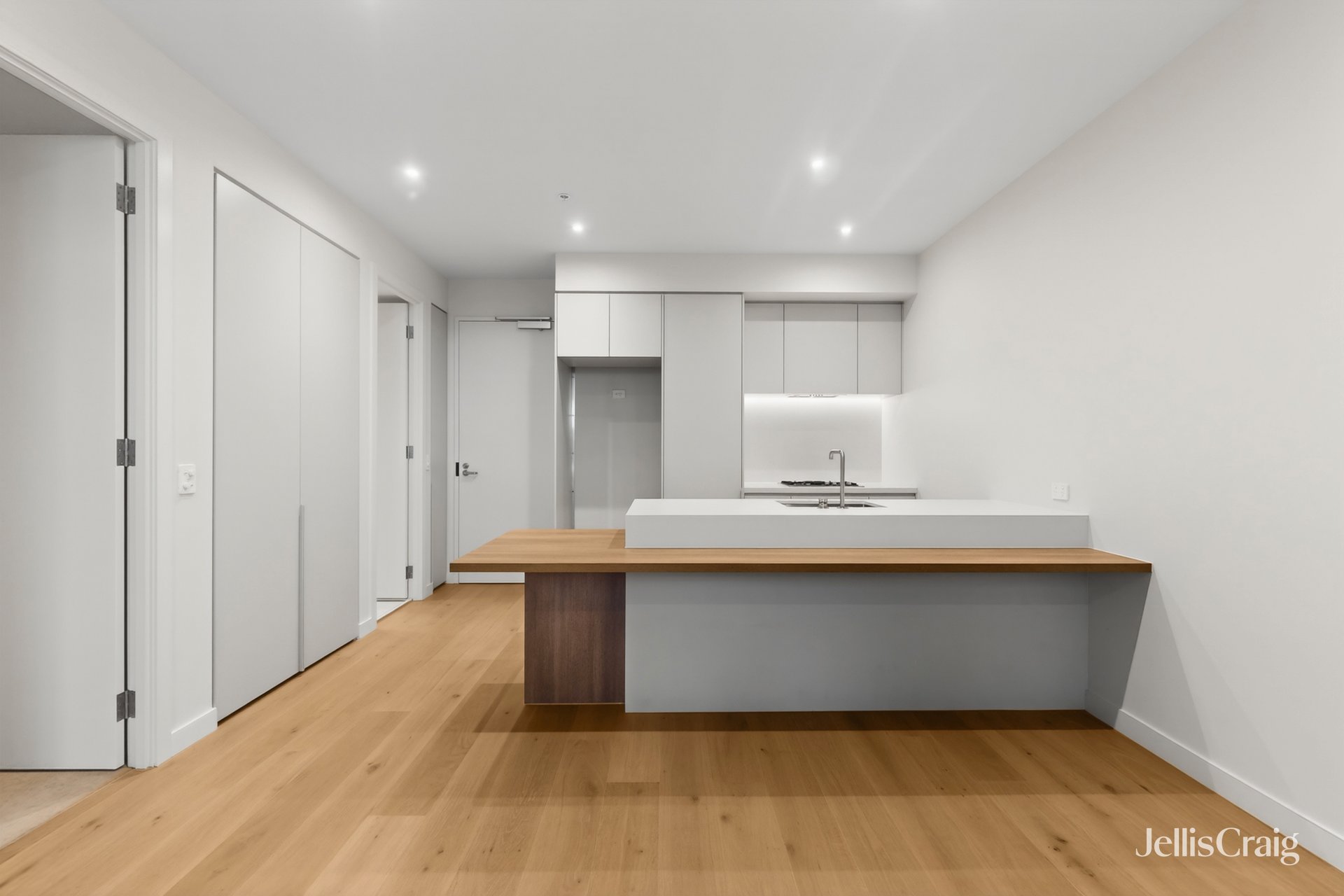 G9/526 Epsom Road, Flemington image 1