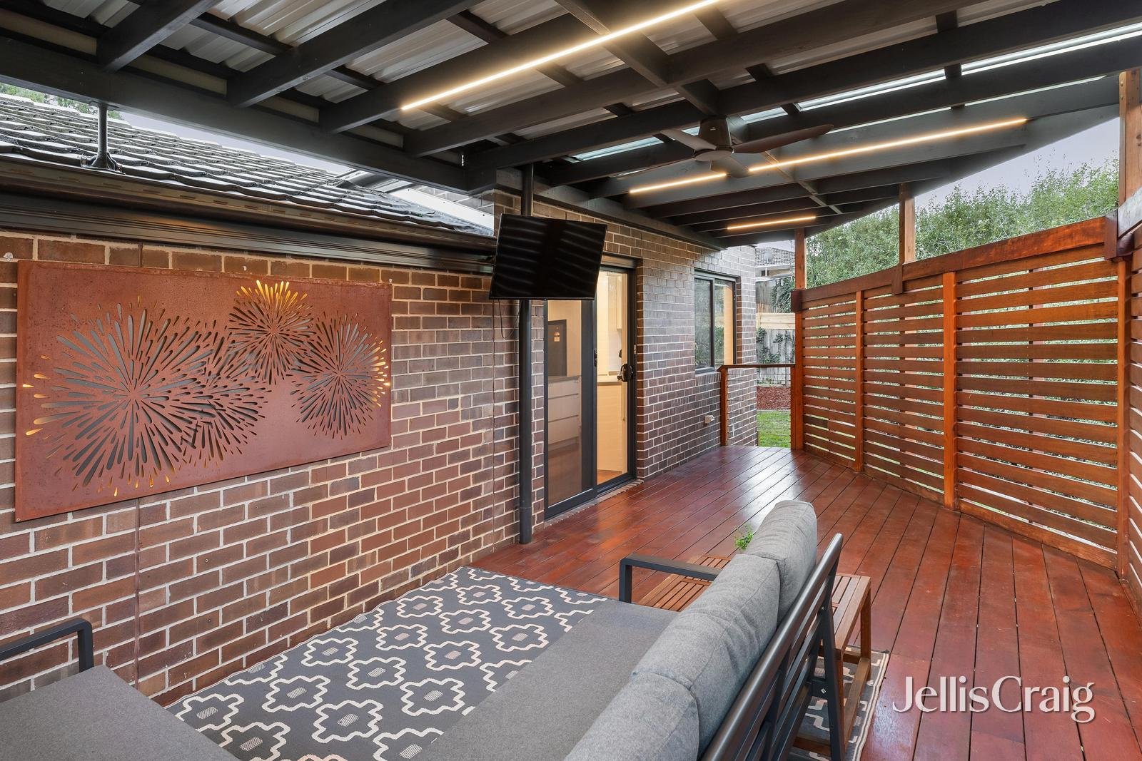 House 2/60 Medbury Avenue, Greensborough image 17