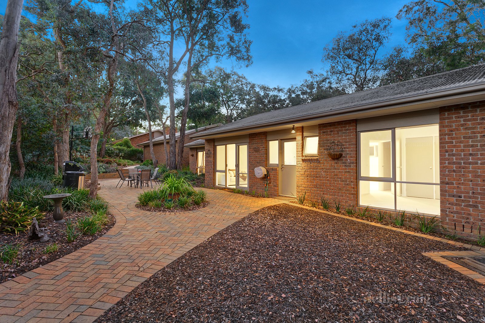 House 6/177 St Helena Road, Greensborough image 6