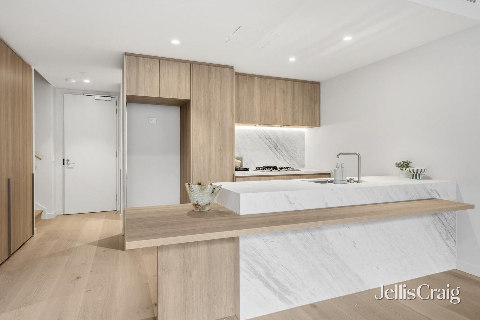 L104/538 Epsom Road, Flemington image 3