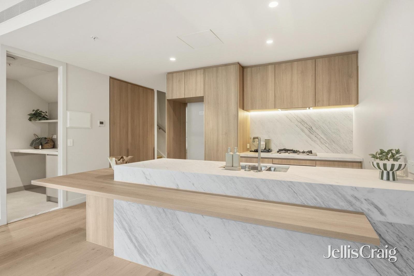 L104/538 Epsom Road, Flemington image 4