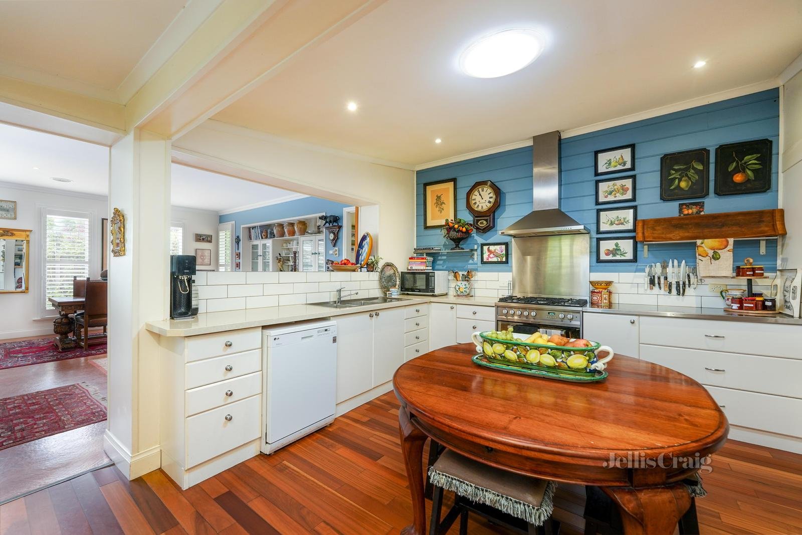 'Langwarner' 35 Wedge Street, Kyneton image 3
