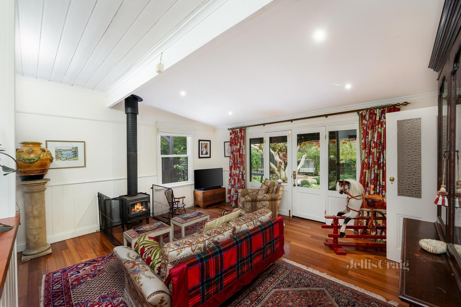 'Langwarner' 35 Wedge Street, Kyneton image 14