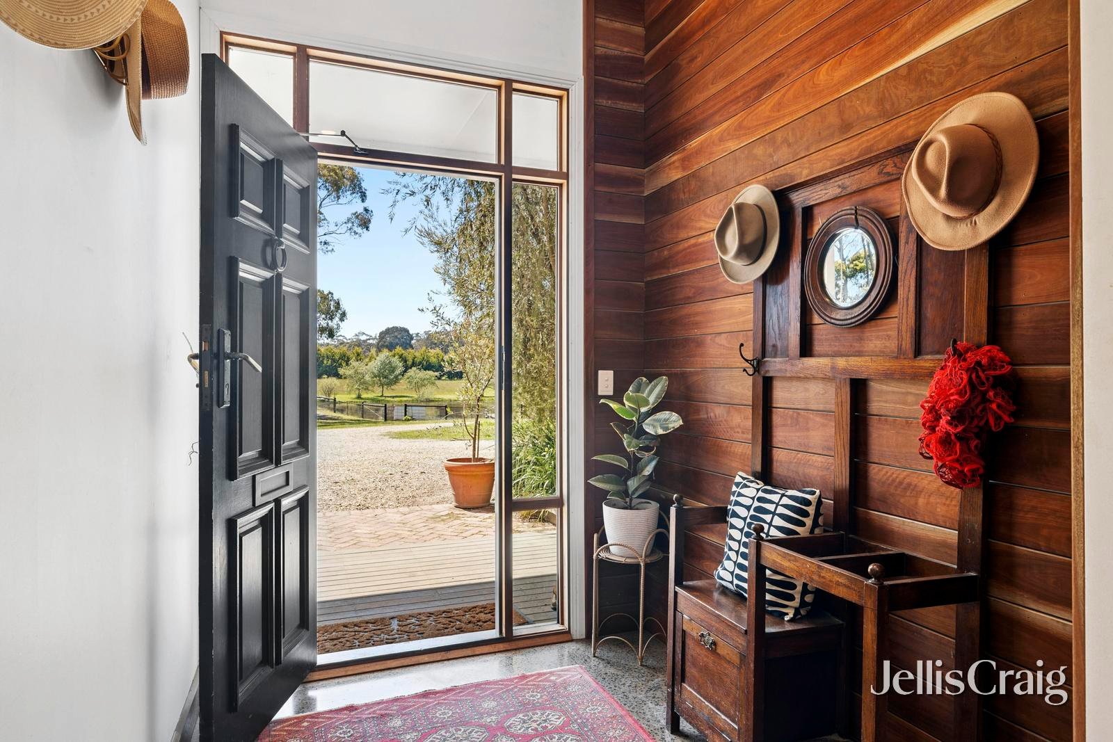 Lesmurdie Park 1265 Rochford Road, Newham image 8