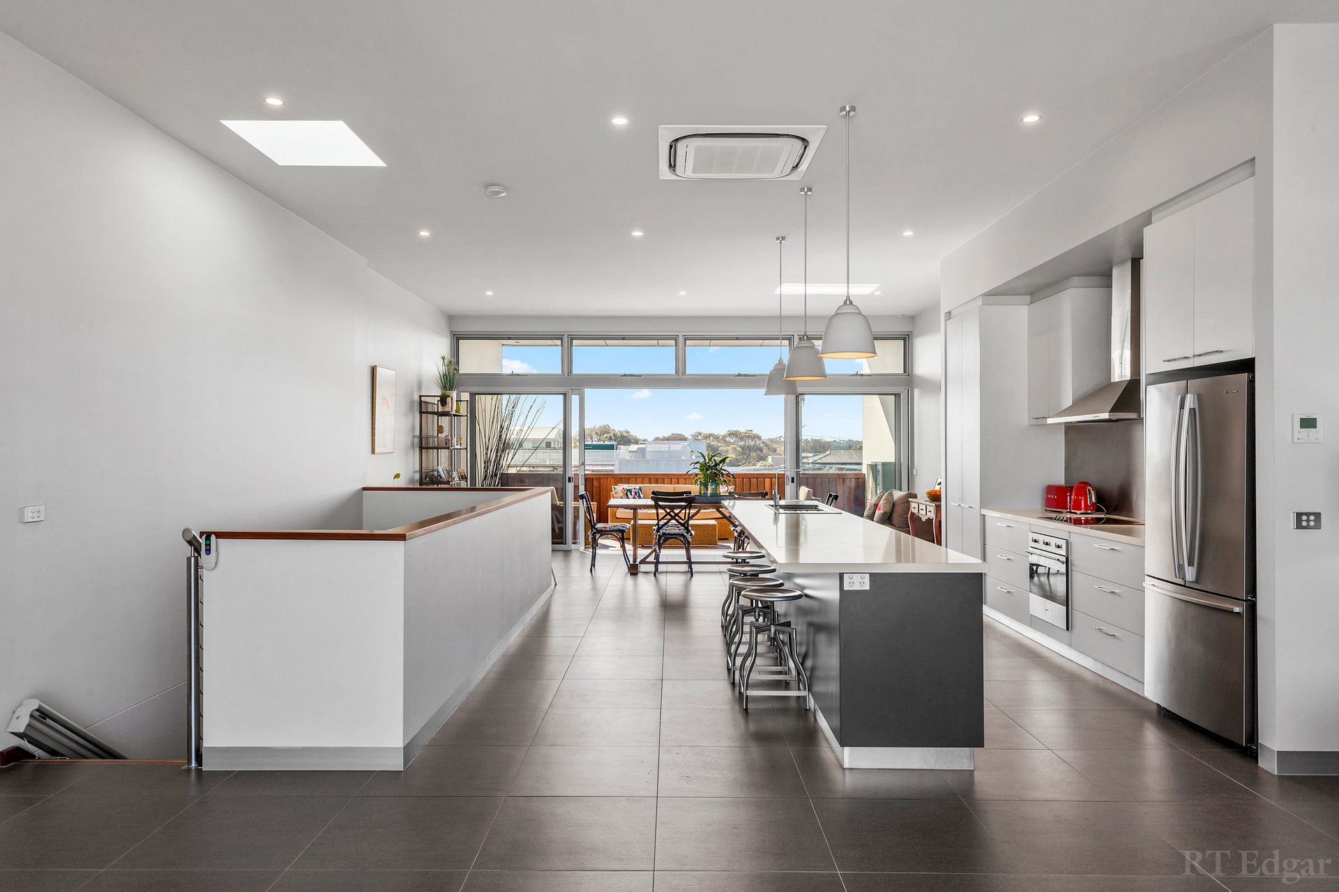 Property Gallery Thumbnail 9