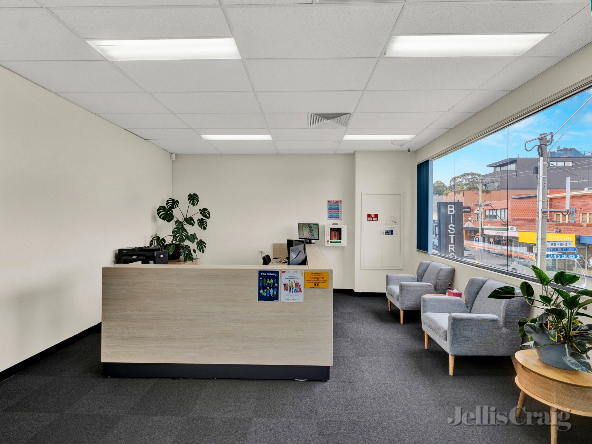 Level 1/235 Lower Heidelberg Road, Ivanhoe East image 2