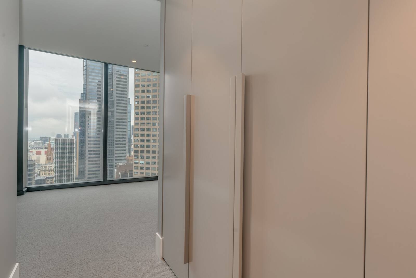 Property Gallery Thumbnail 6