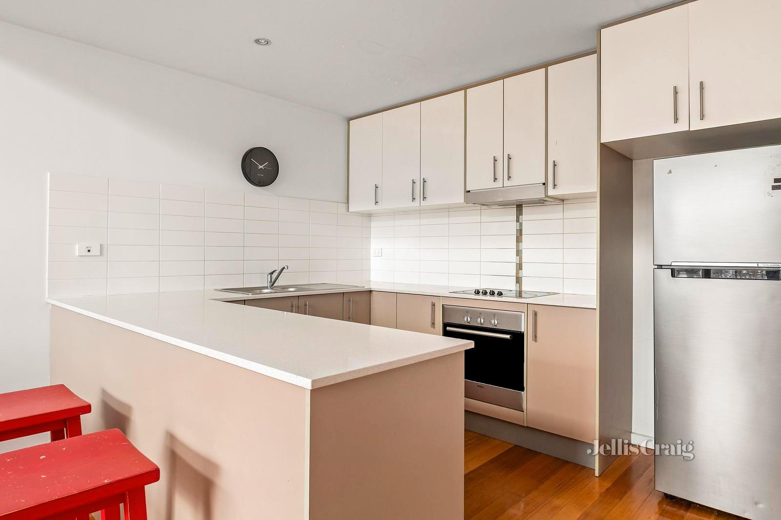 Level 2/28 Pin Oak Crescent, Flemington image 3