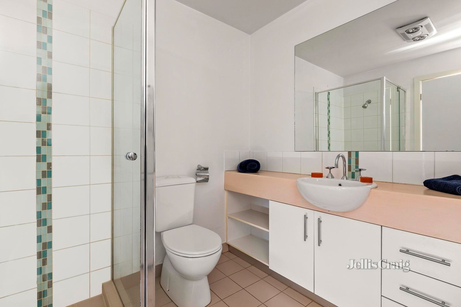 Level 2/28 Pin Oak Crescent, Flemington image 7