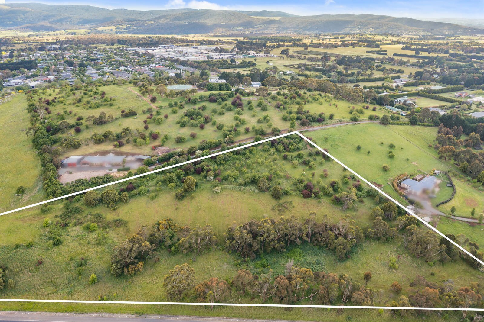 Property Gallery Thumbnail 3