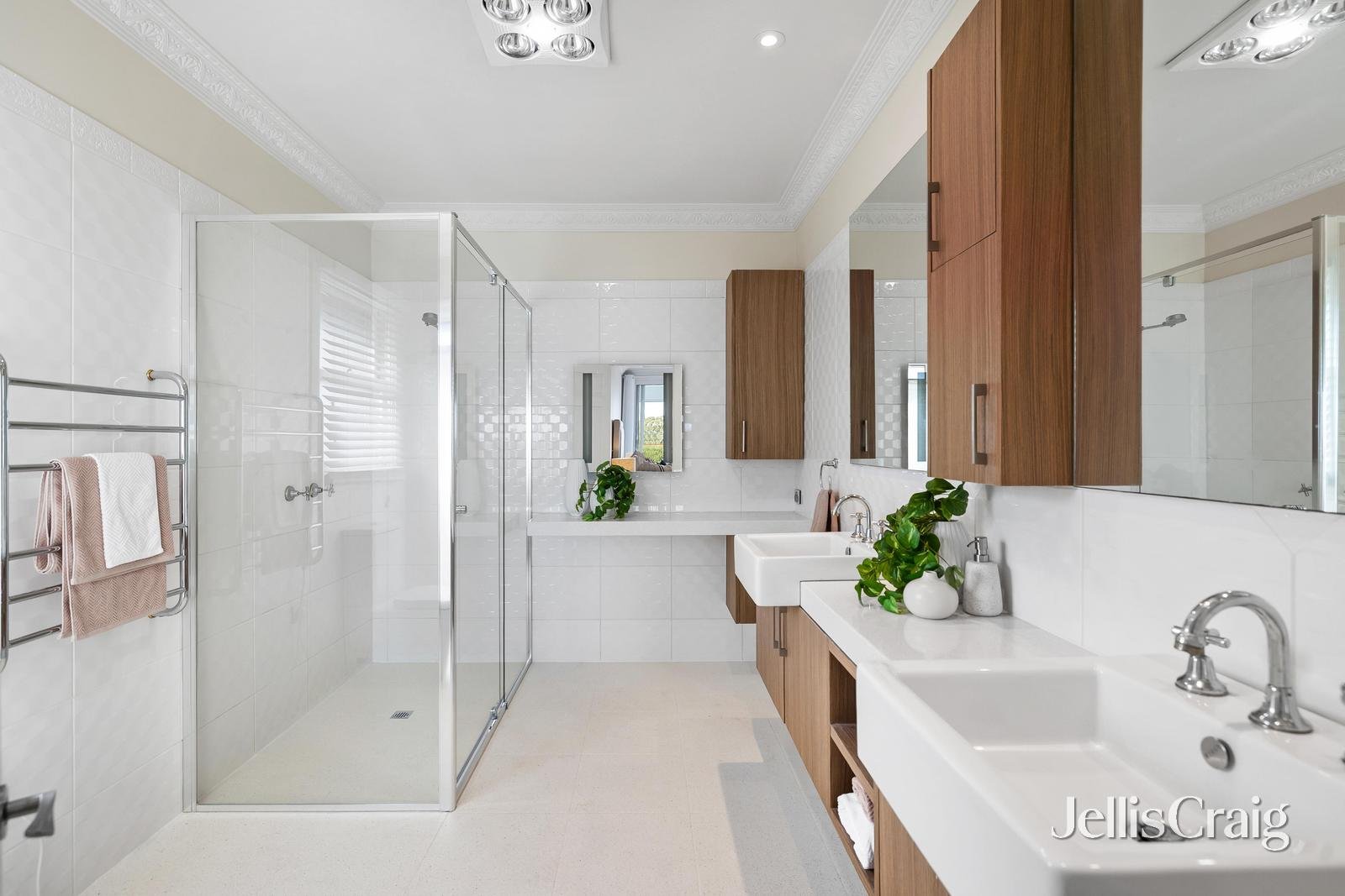 90 Warrigal Road, Surrey&nbsp;Hills image 17