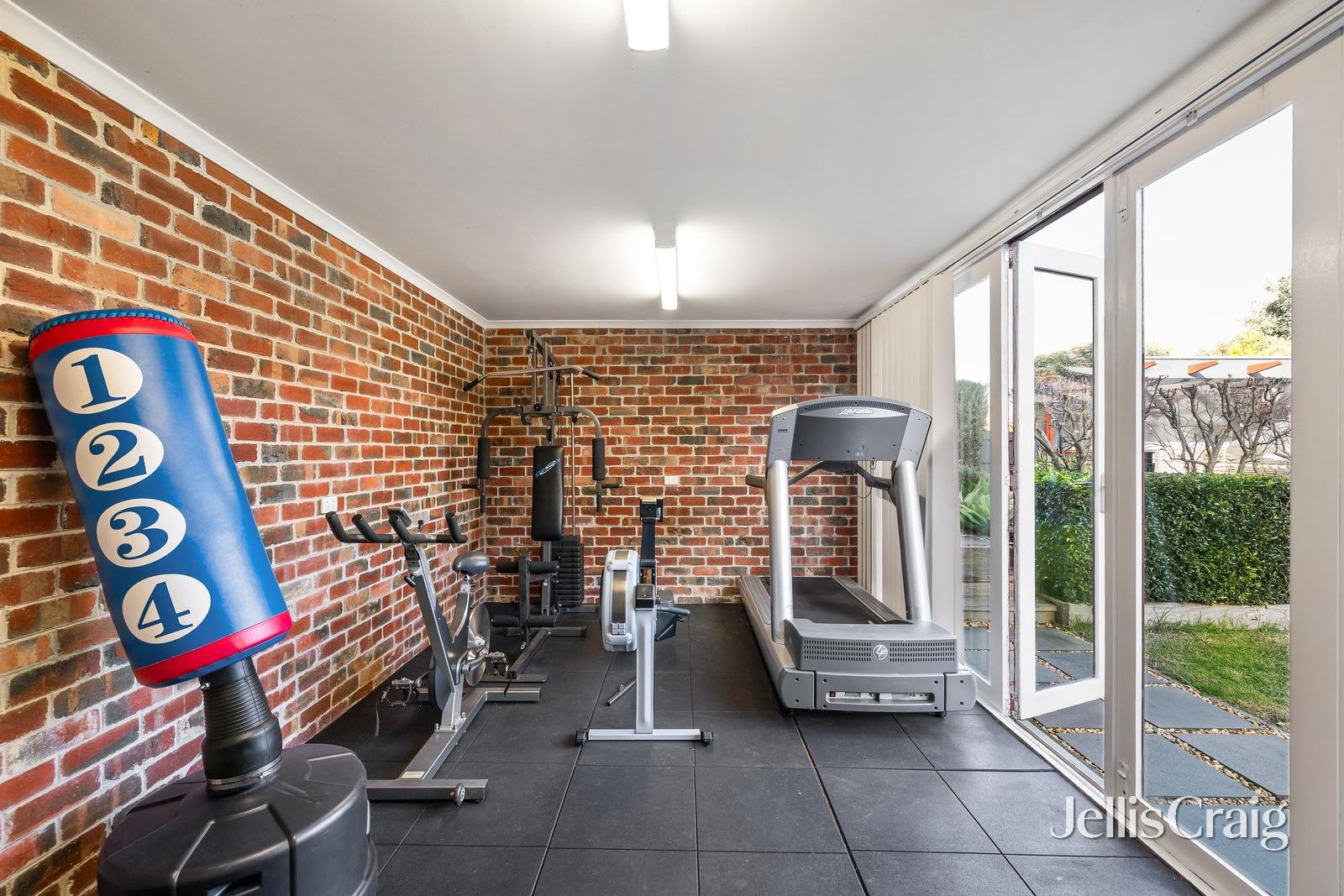 90 Warrigal Road, Surrey&nbsp;Hills image 20