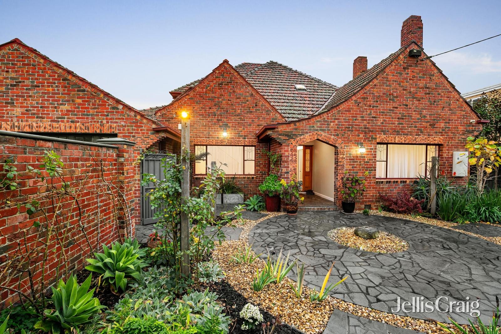 90 Warrigal Road, Surrey&nbsp;Hills image 22