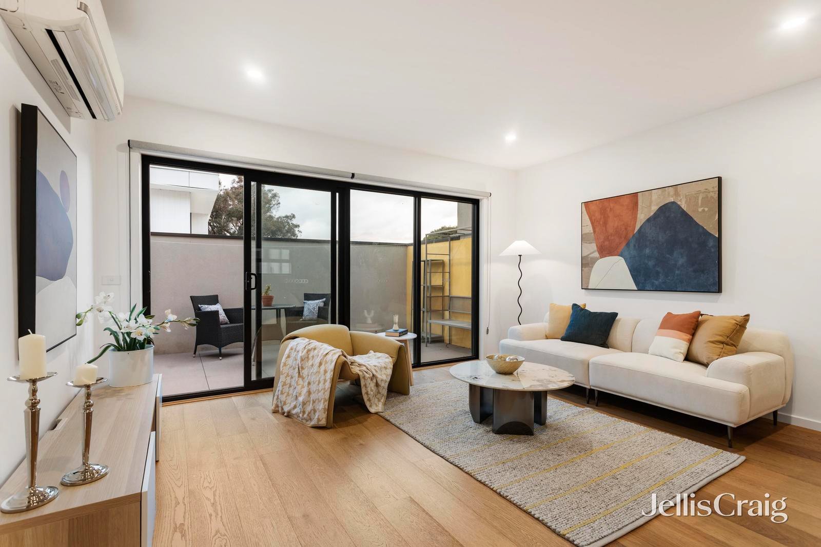 3/1 Banool Quadrant, Doncaster East image 4