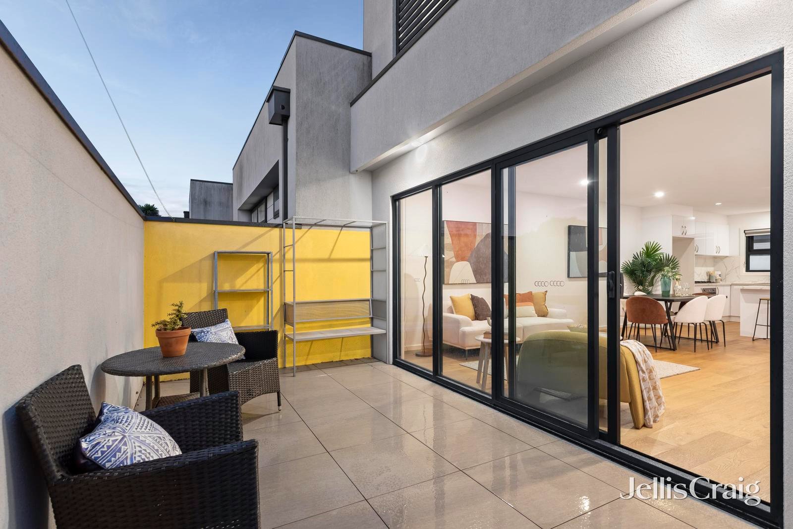 3/1 Banool Quadrant, Doncaster East image 14