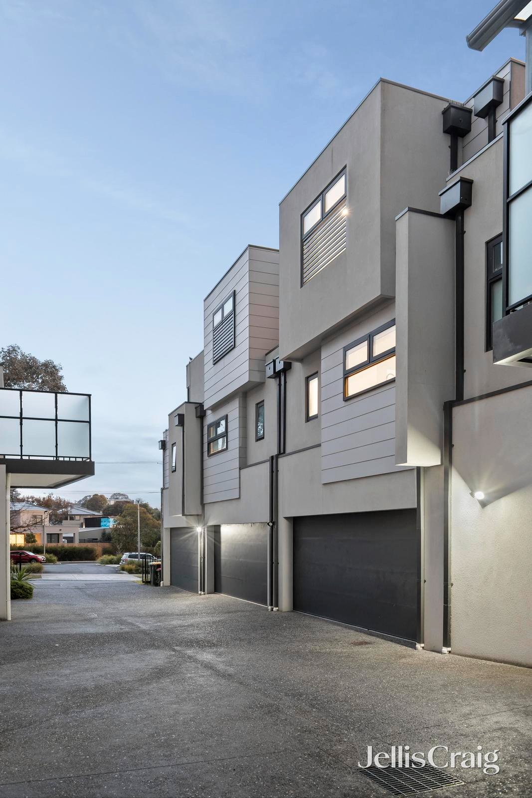 3/1 Banool Quadrant, Doncaster East image 15