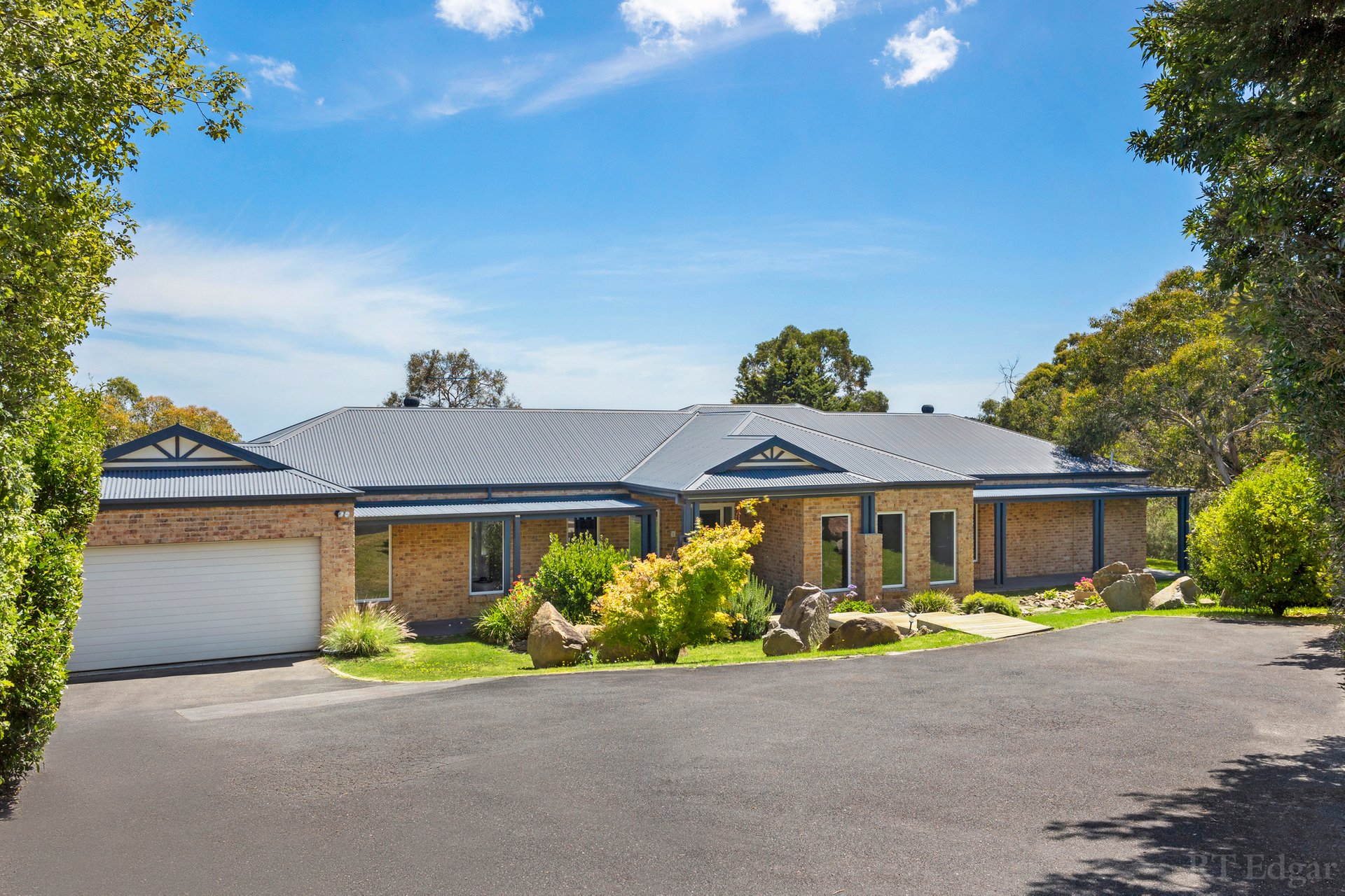 Property Gallery - Main Image