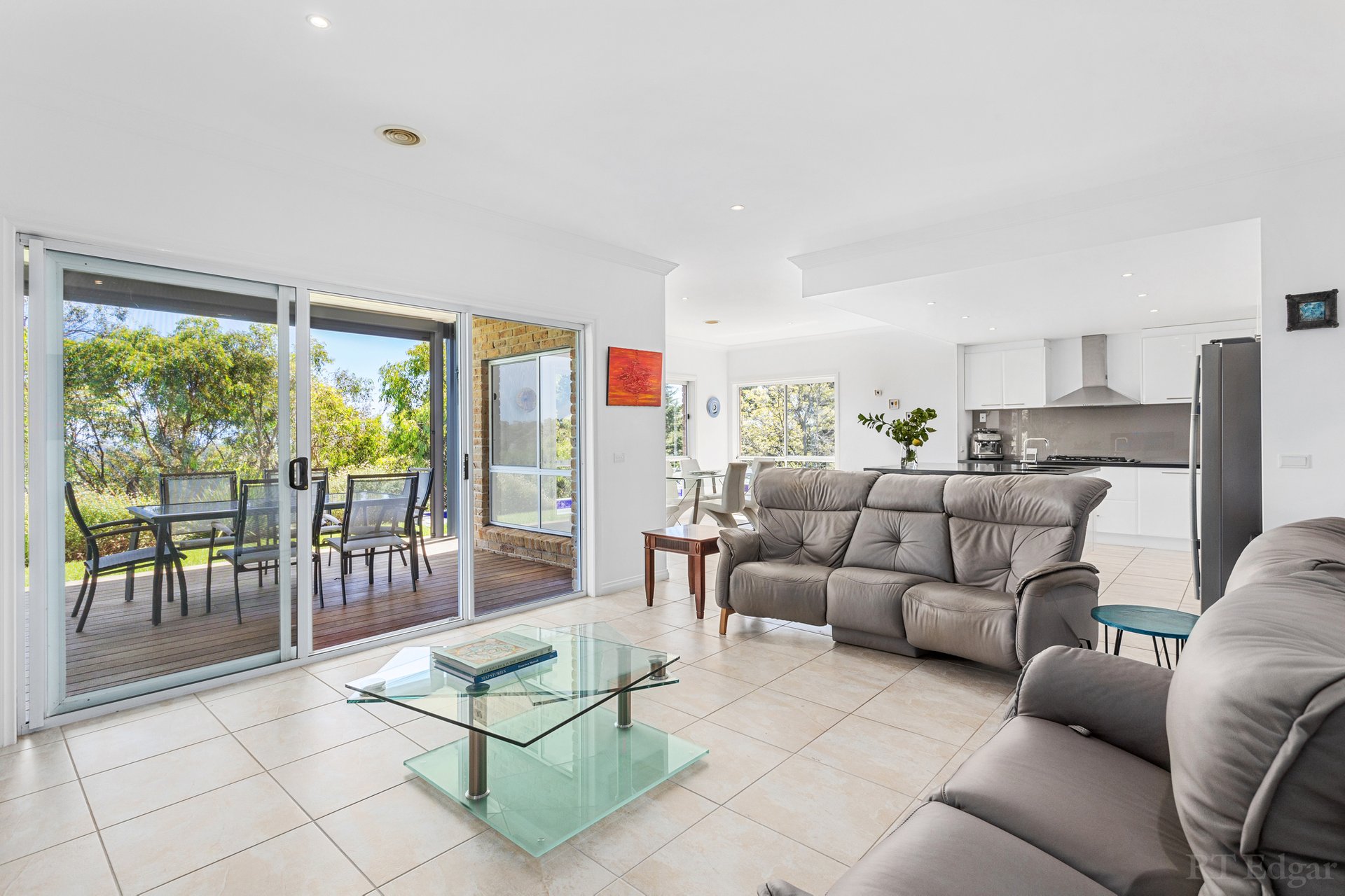 Property Gallery Thumbnail 3