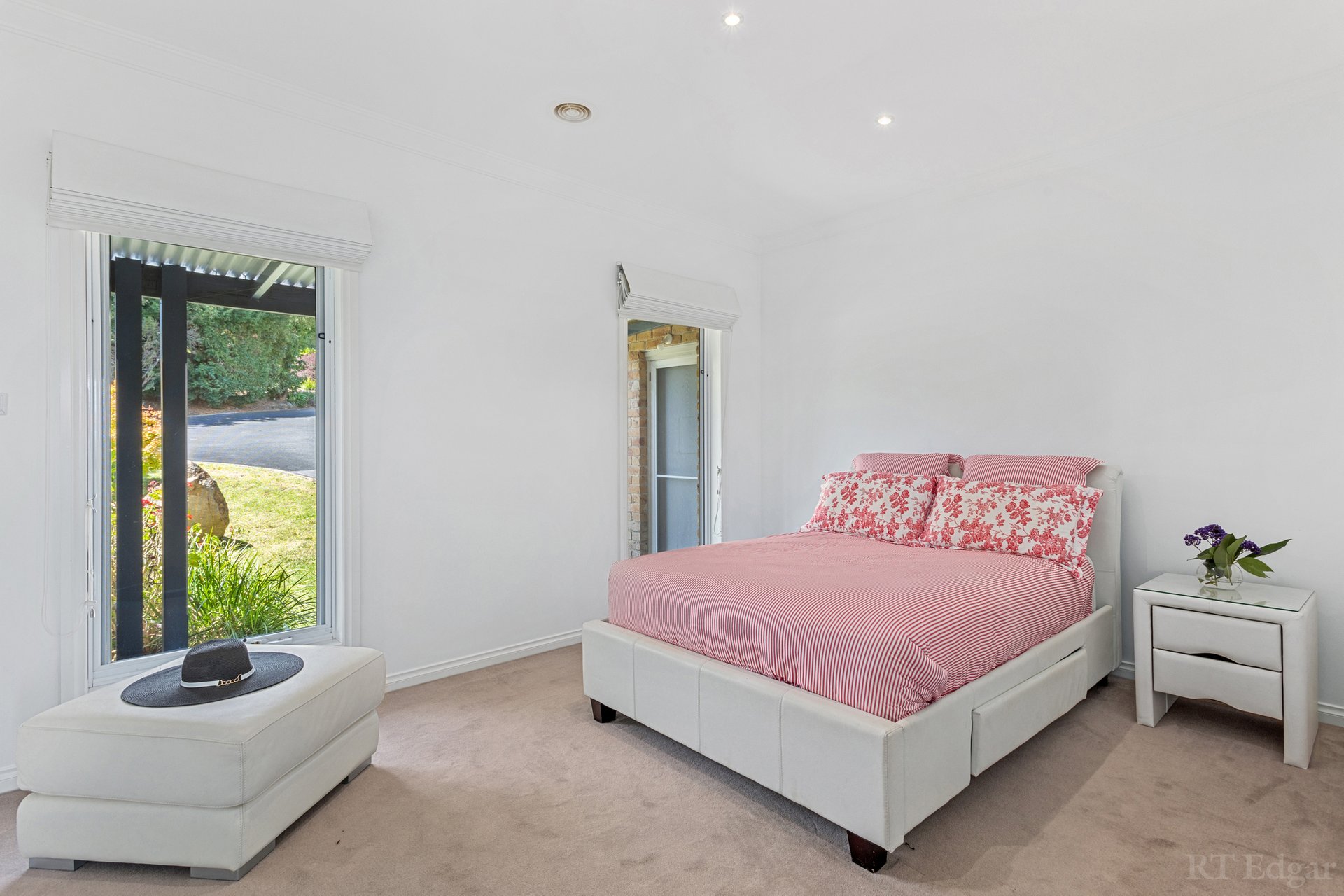 Property Gallery Thumbnail 7